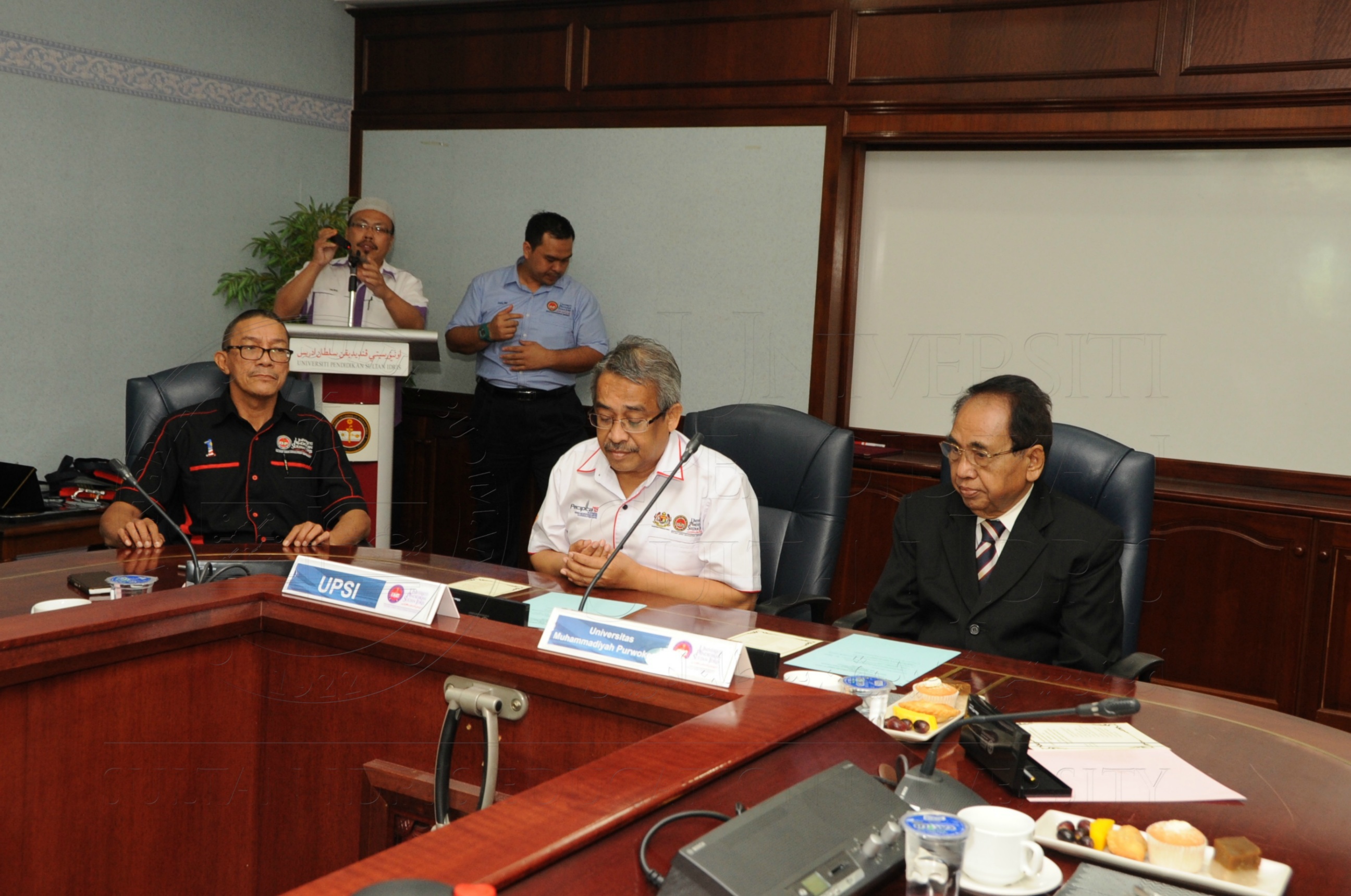 PRO16 6 Mou HAS 7852